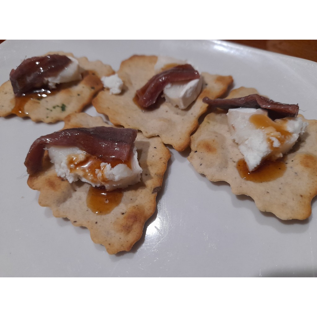 Filetes de Anchovas do Cantábrico Estendidos em Azeite de Oliveira LUÇAS®